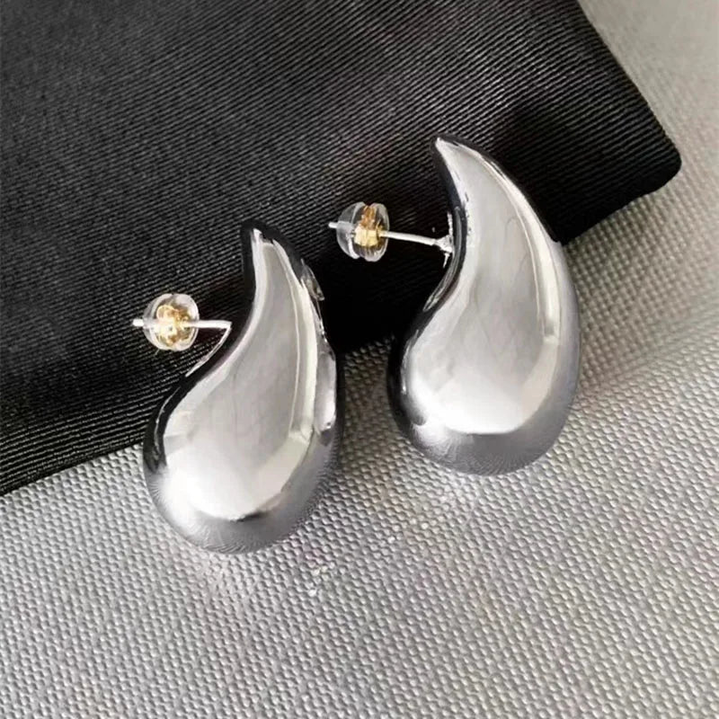 Surgical Steel Pin Earrings for Women Vintage Light Plastic Glossy Earings Fashion Ear Piercing Jewelry aretes de mujer accesori